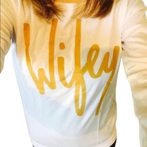 shoulder Wifey pullover sweatshirt white orange